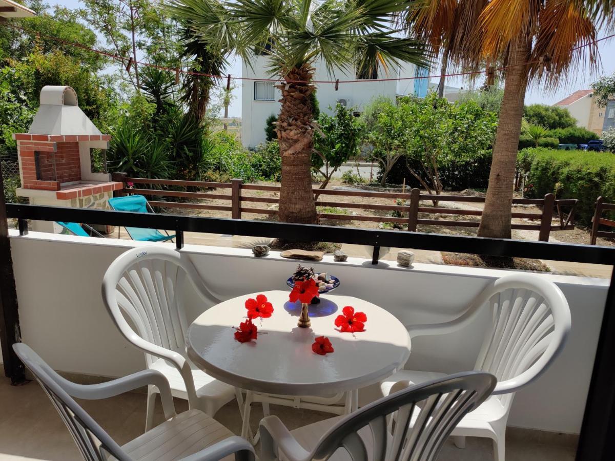 Palm Garden Paradise Perivolia Exterior photo